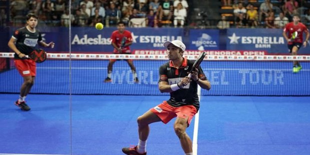 run to the net in padel